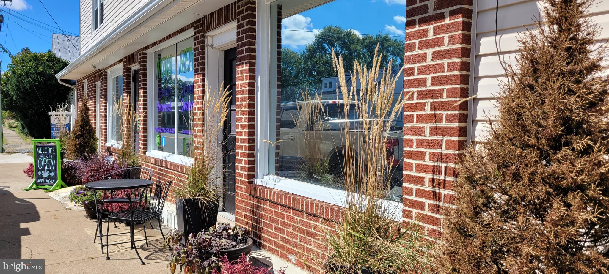 MARSHALL - Commercial Sale