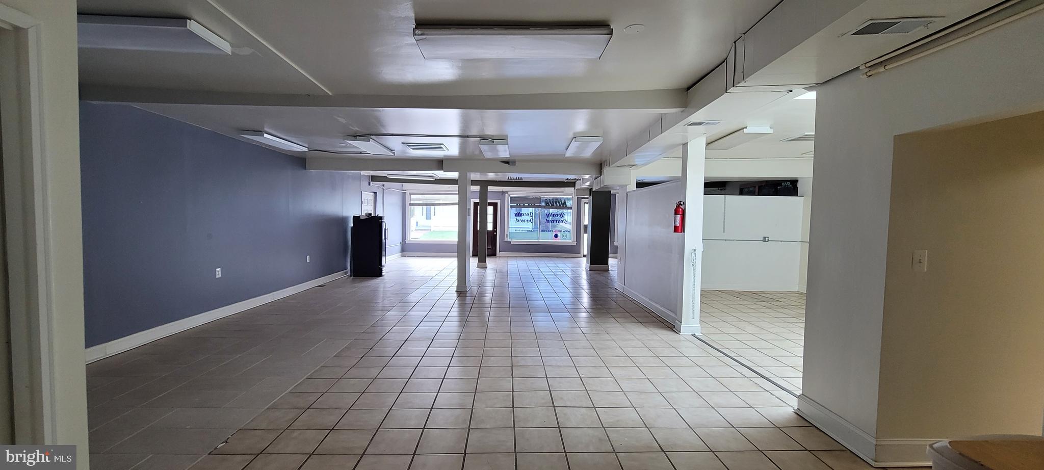 MARSHALL - Commercial Sale