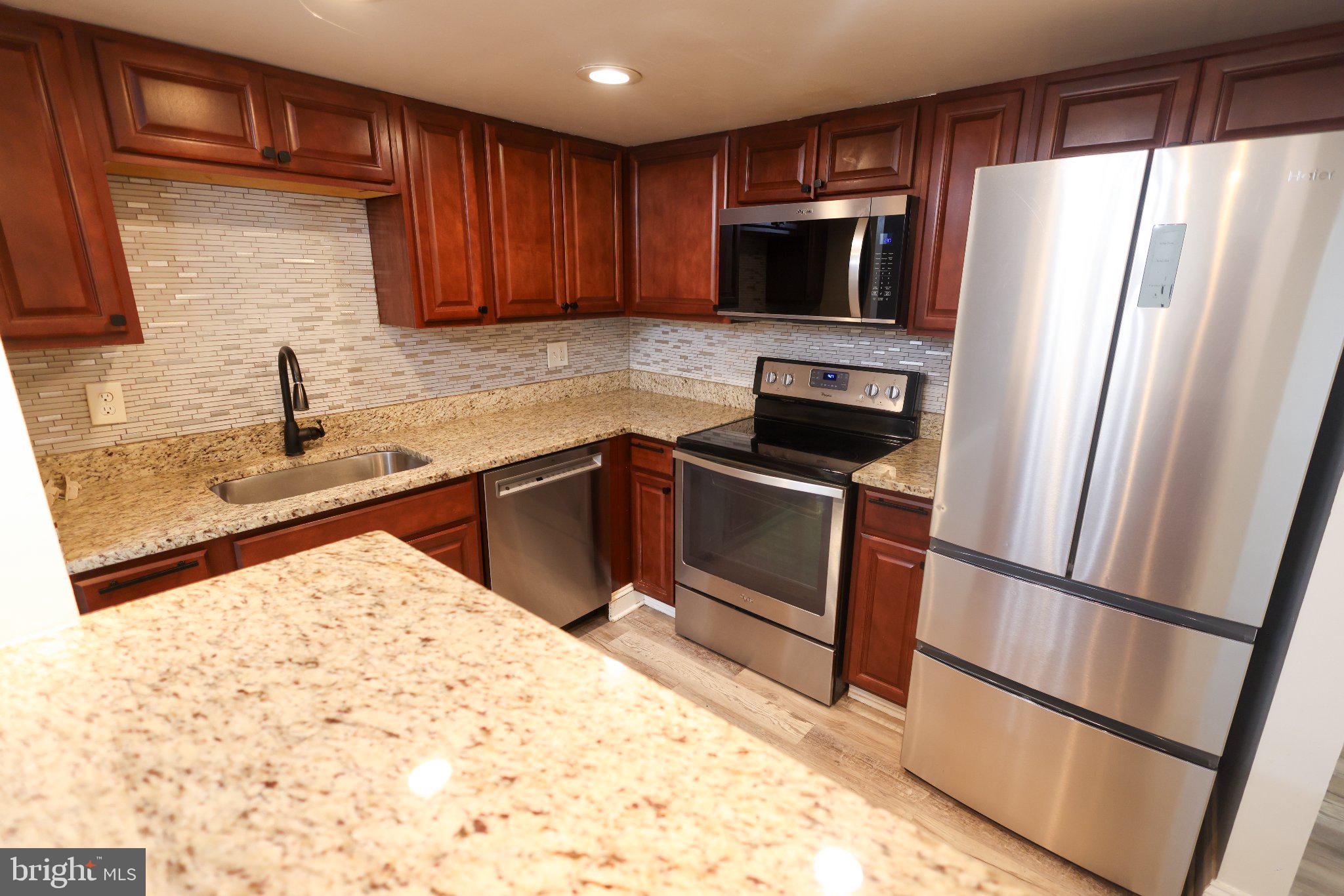 10107 PRINCE PLACE #304