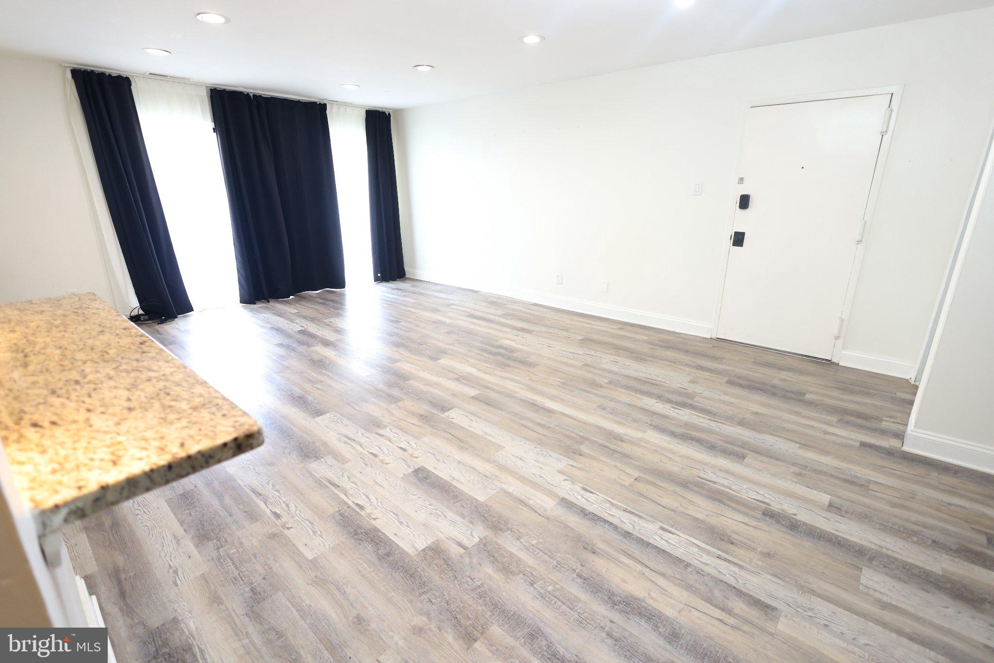 10107 PRINCE PLACE #304