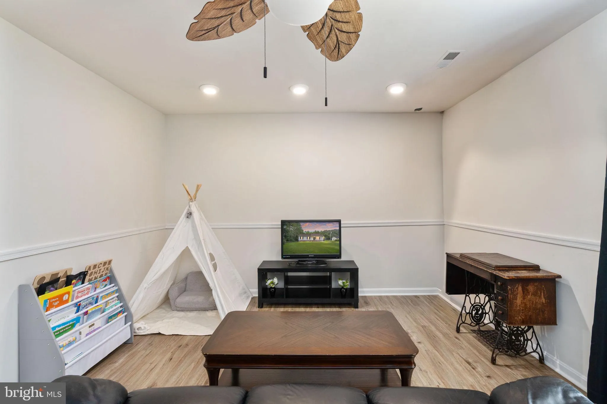 Milford, Virginia 22514, United States, 3 Bedrooms Bedrooms, ,2 BathroomsBathrooms,Residential,Active,195241