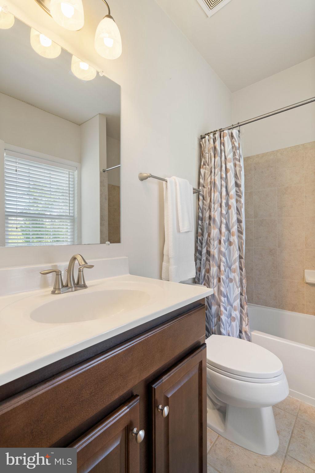 OAKLEY RESERVE - Residential