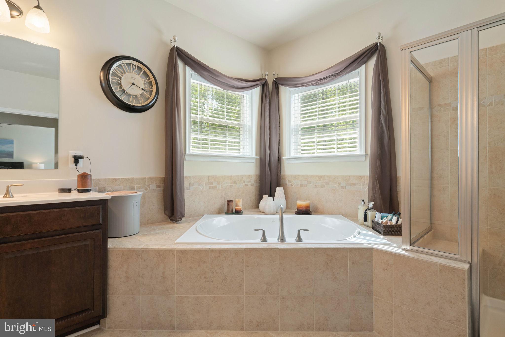 OAKLEY RESERVE - Residential