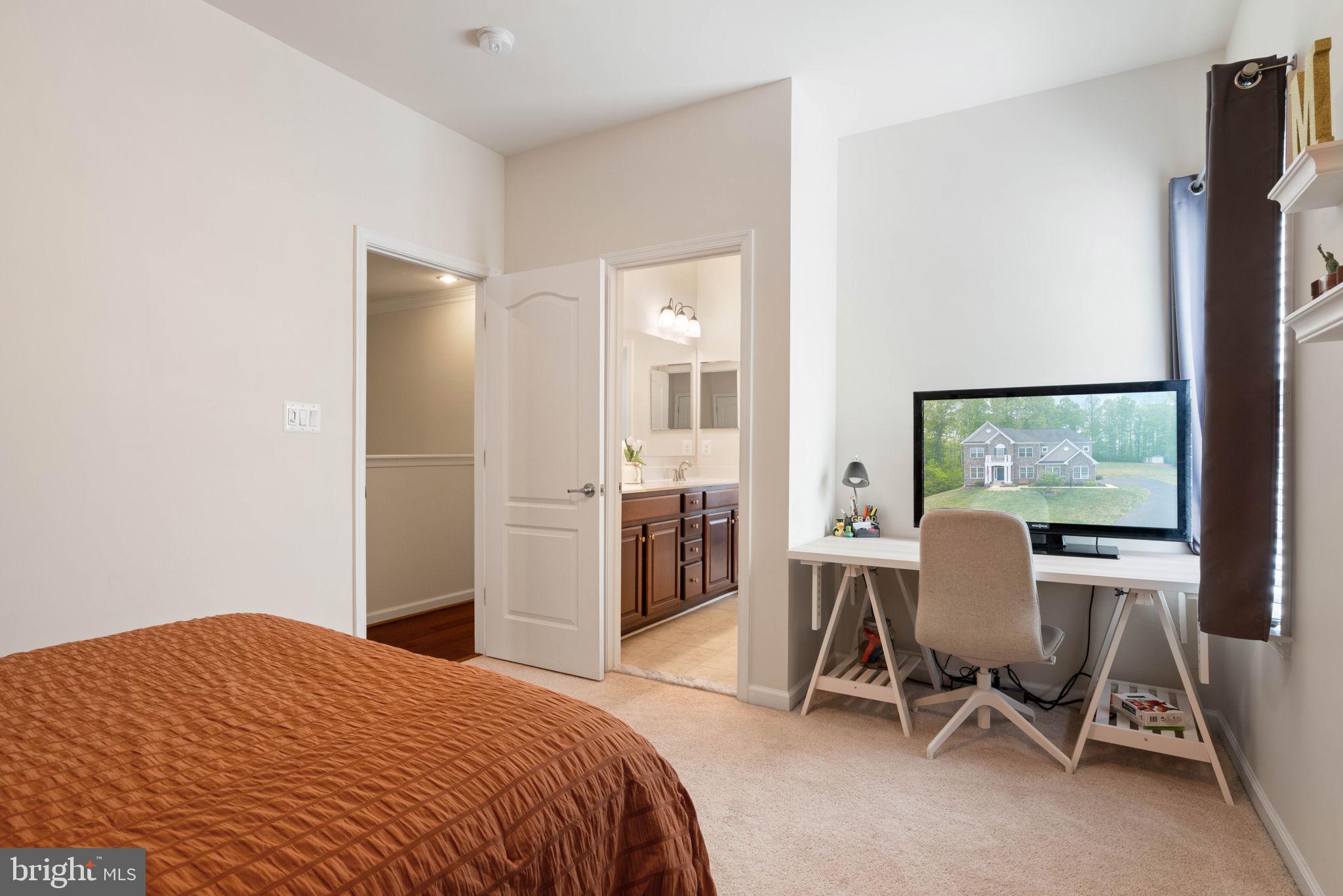 OAKLEY RESERVE - Residential