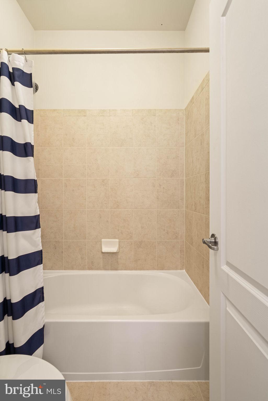 OAKLEY RESERVE - Residential