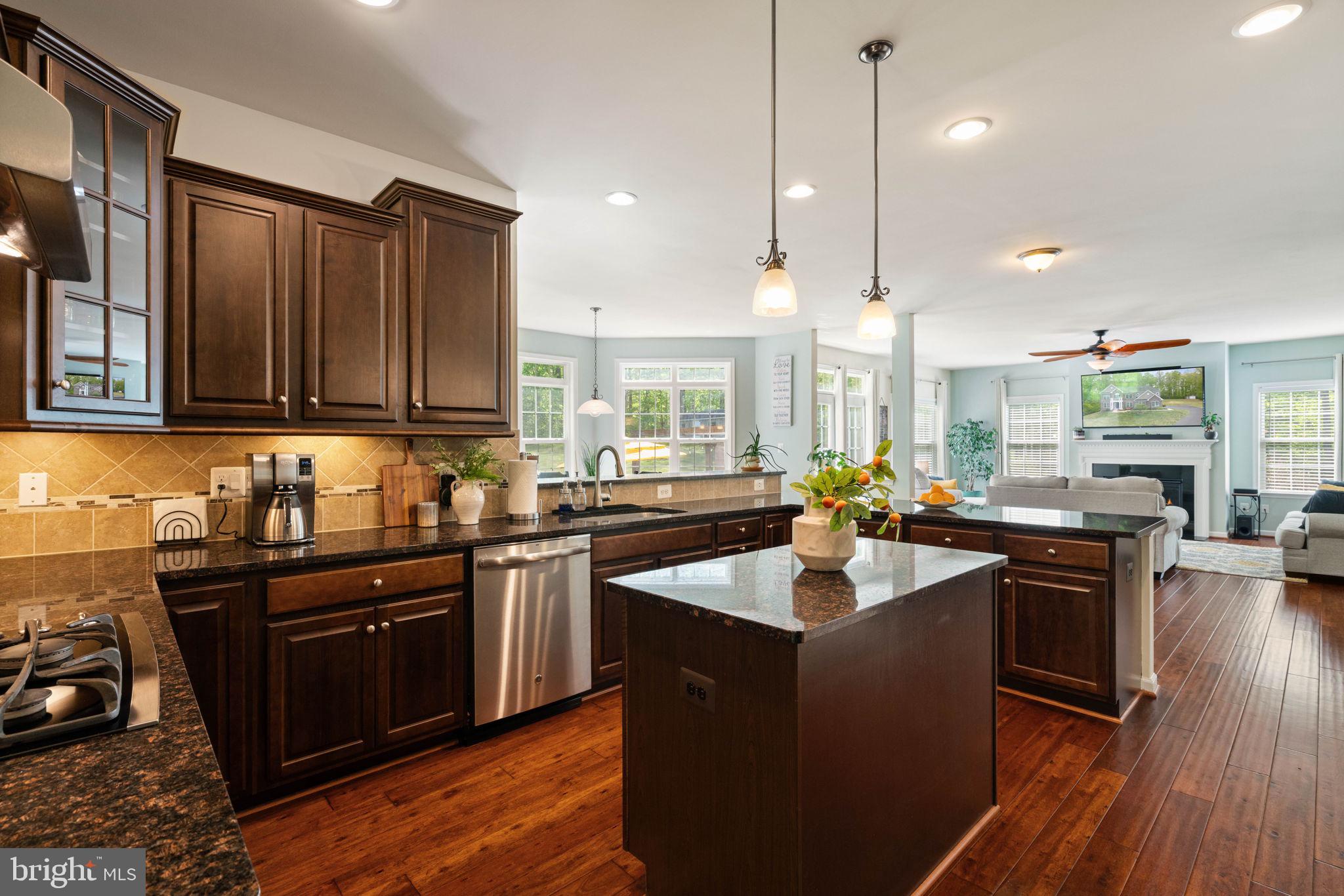 OAKLEY RESERVE - Residential