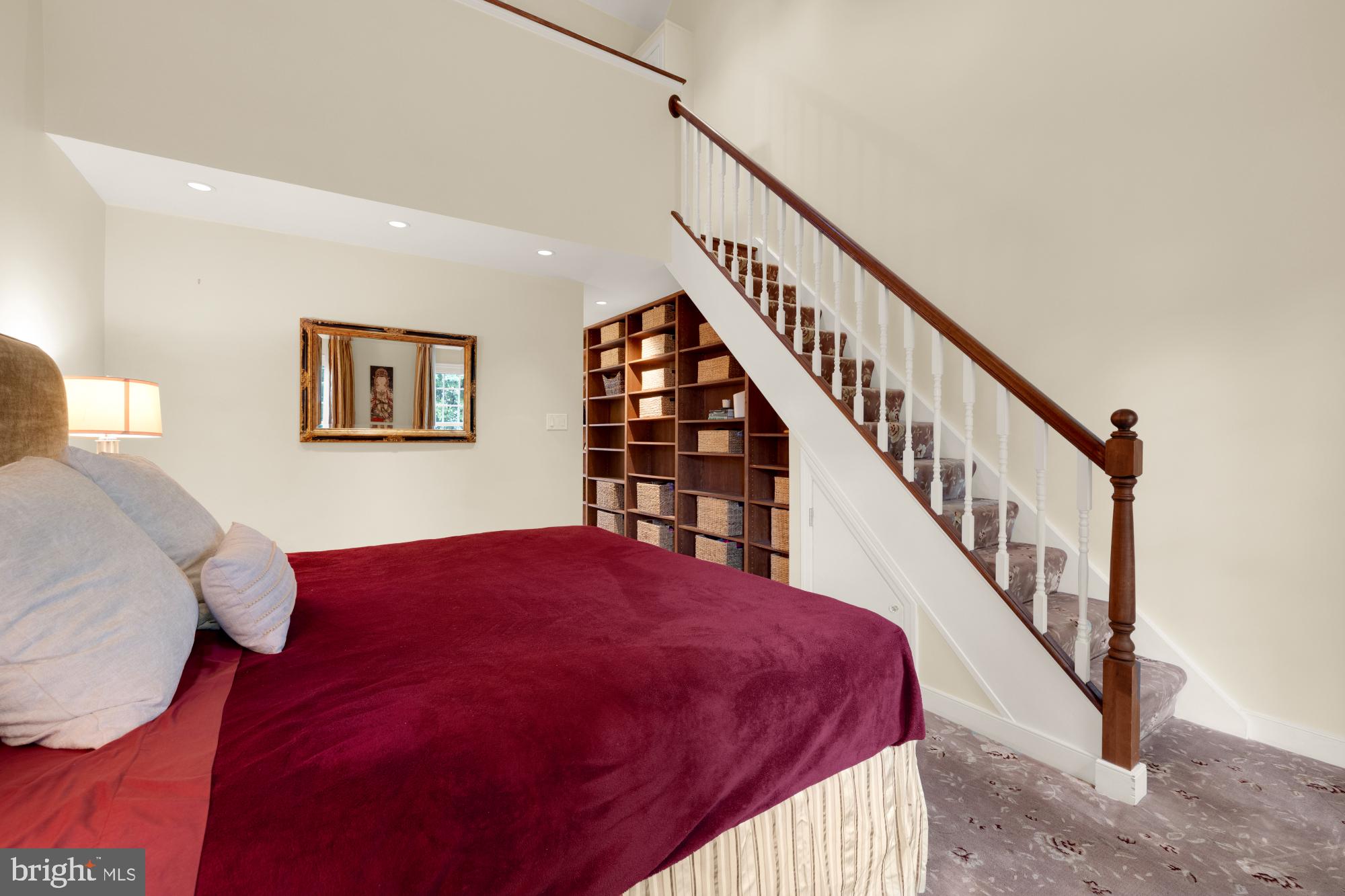 OLD TOWN ALEXANDRIA - Residential