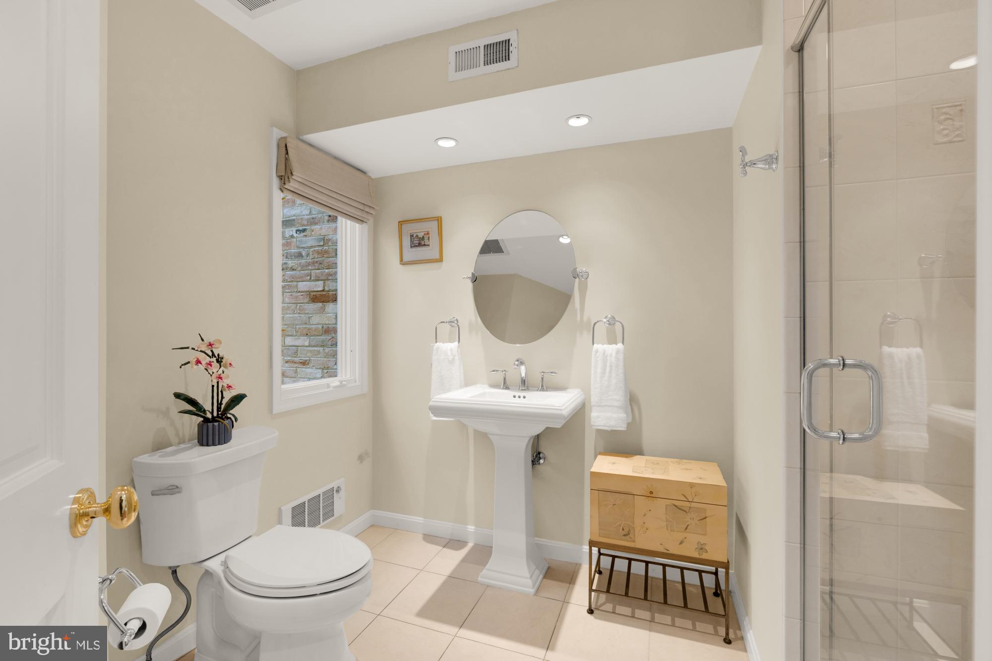 OLD TOWN ALEXANDRIA - Residential