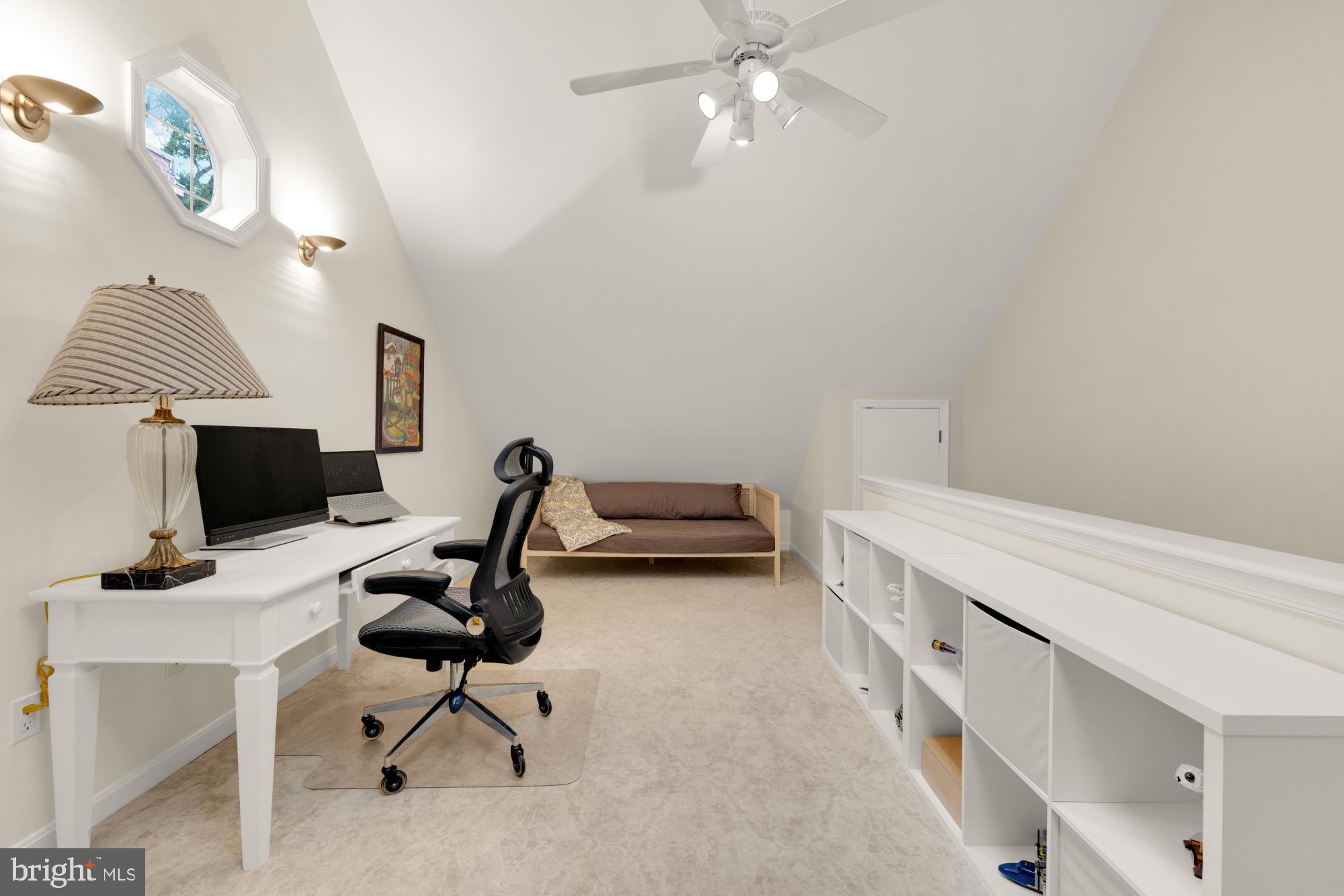 OLD TOWN ALEXANDRIA - Residential