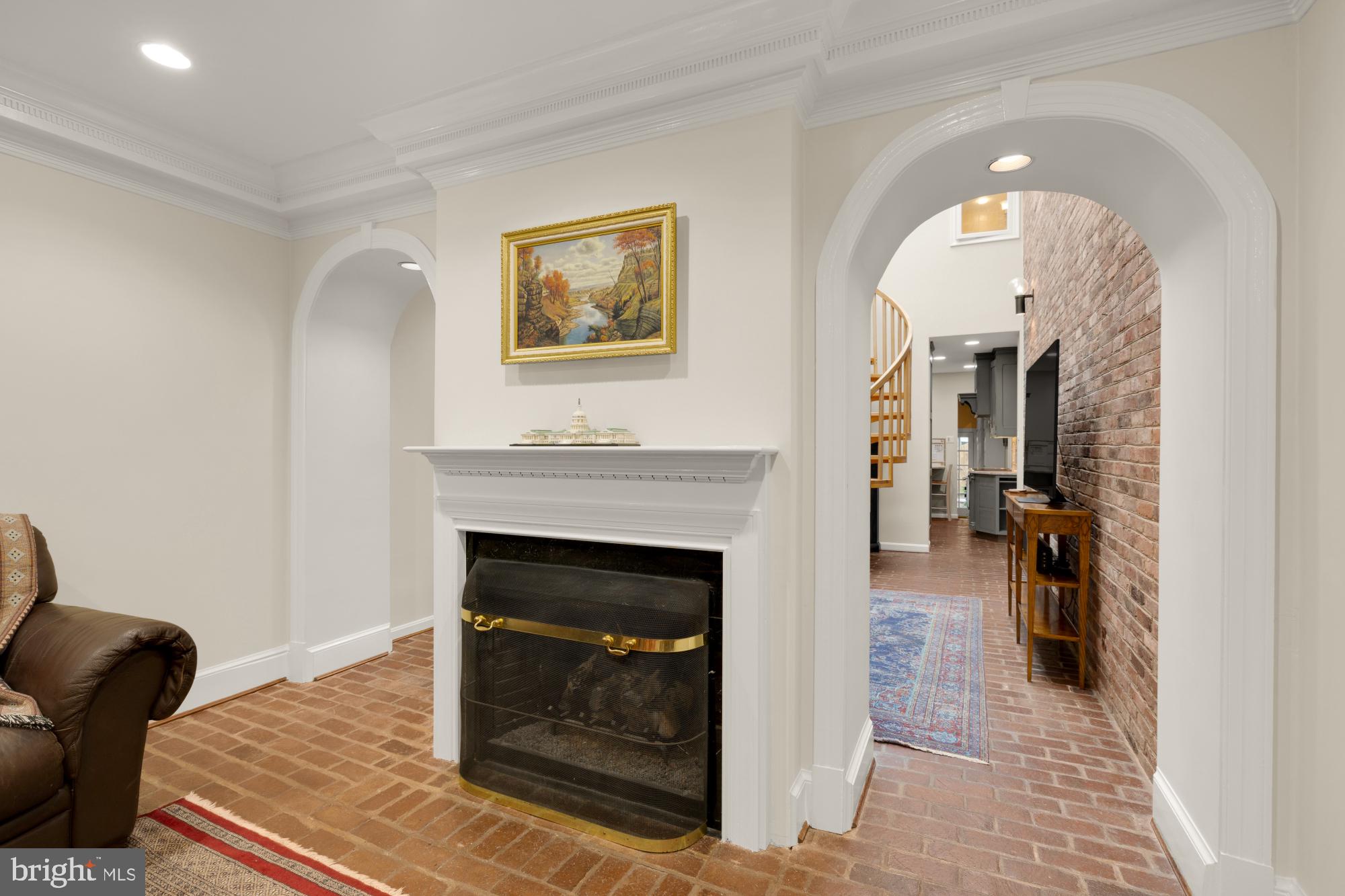 OLD TOWN ALEXANDRIA - Residential