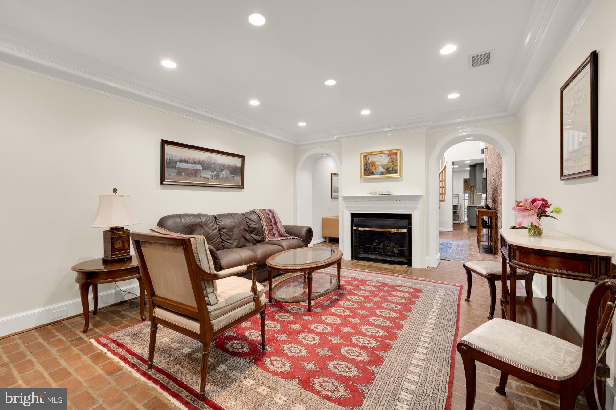 OLD TOWN ALEXANDRIA - Residential