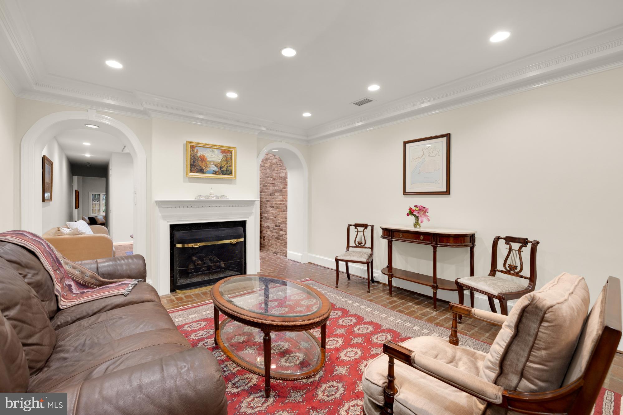 OLD TOWN ALEXANDRIA - Residential