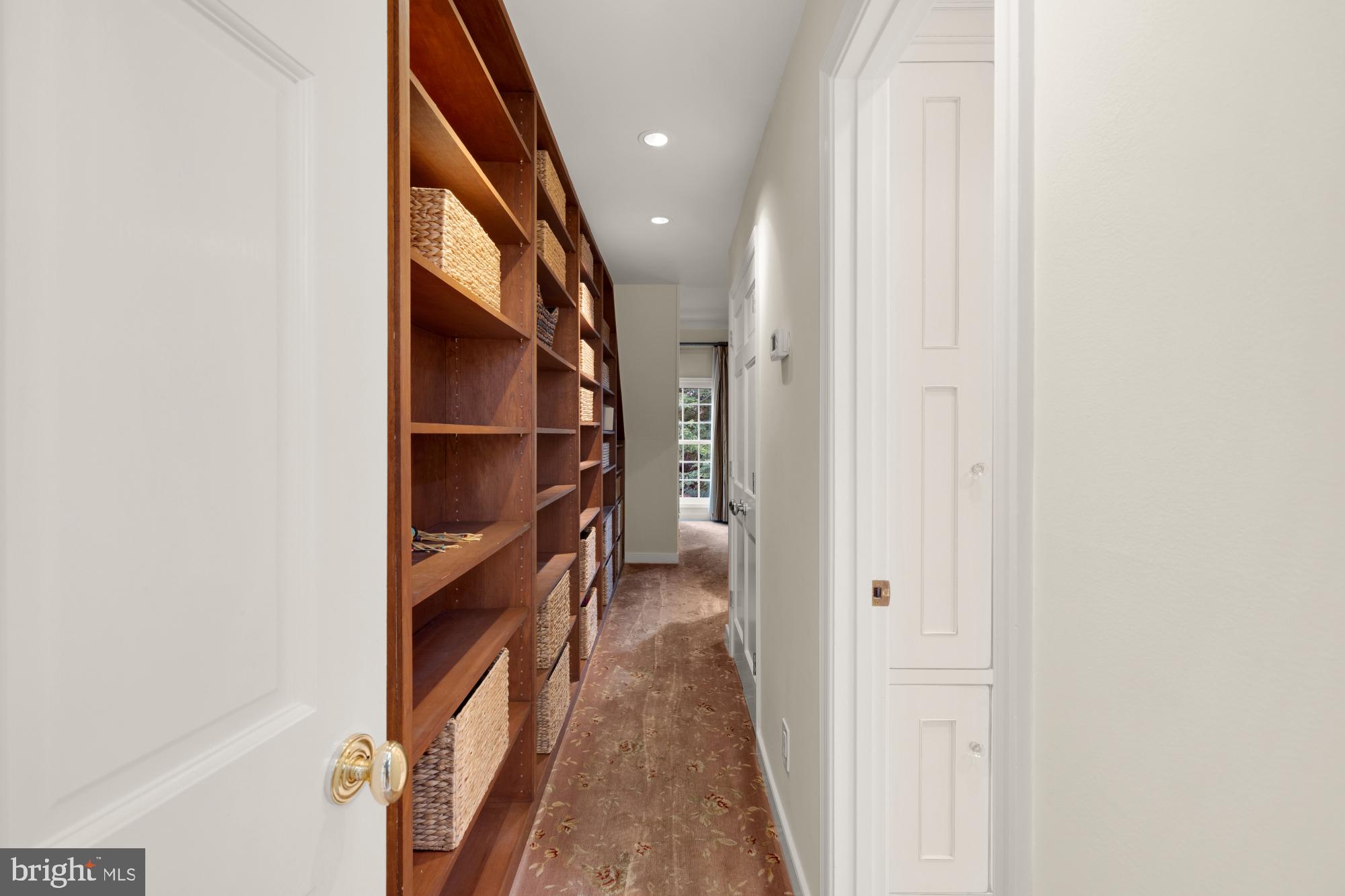 OLD TOWN ALEXANDRIA - Residential