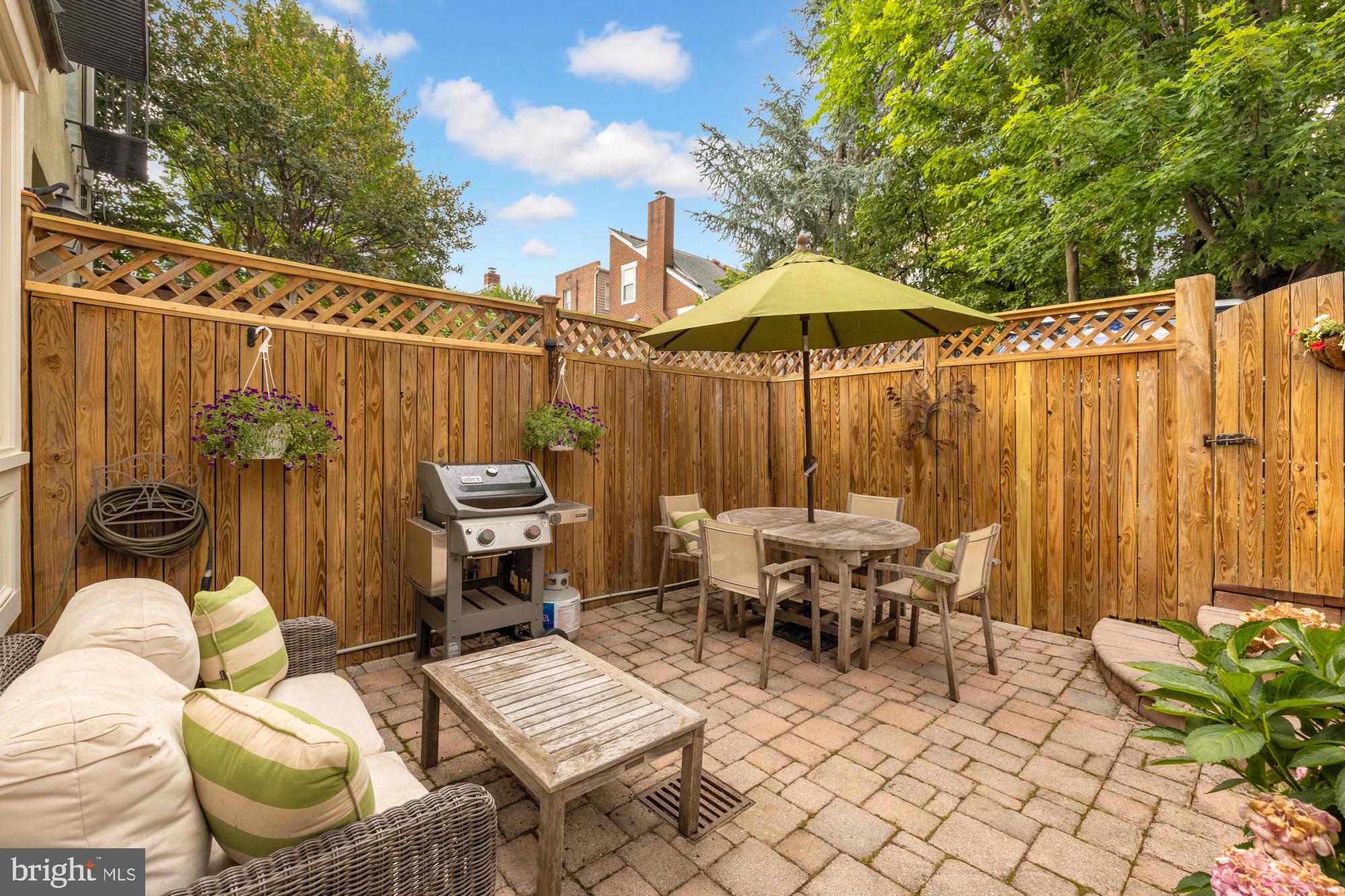 OLD TOWN ALEXANDRIA - Residential