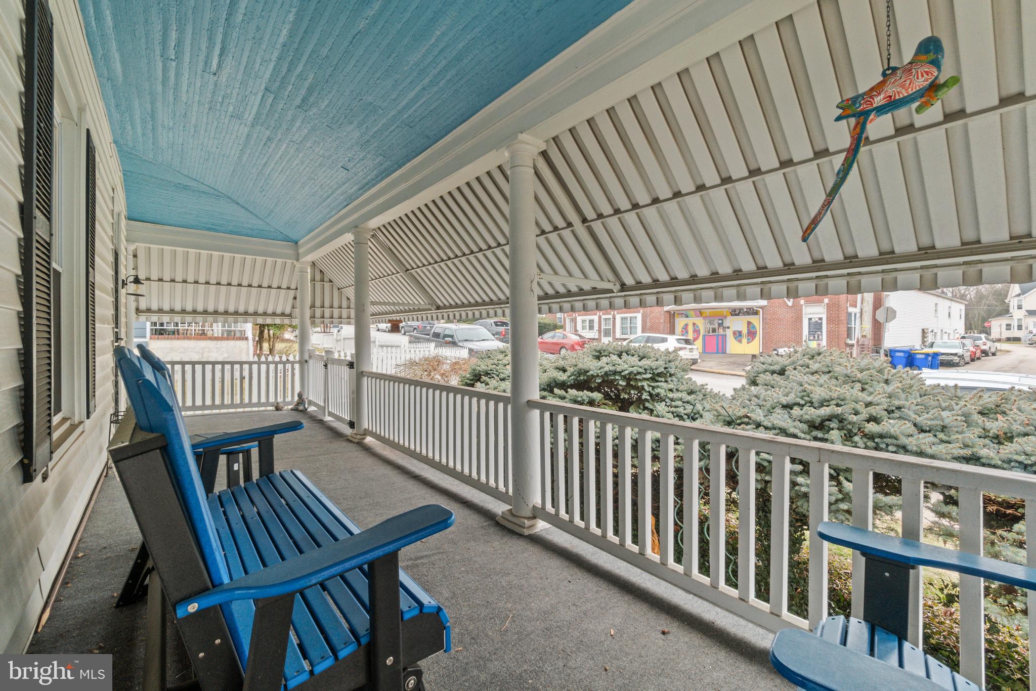 25 E FRANKLIN STREET