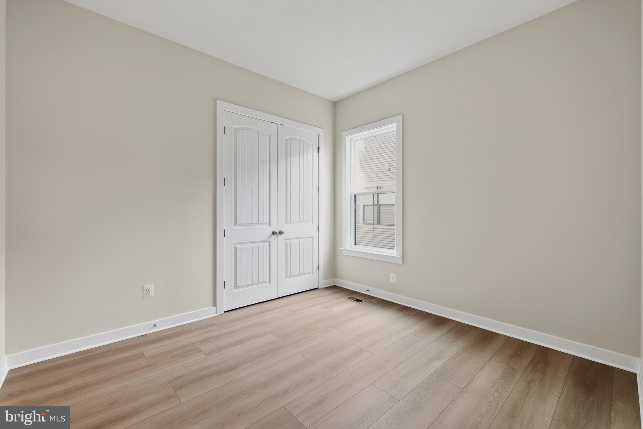 TOWER HILL - Residential