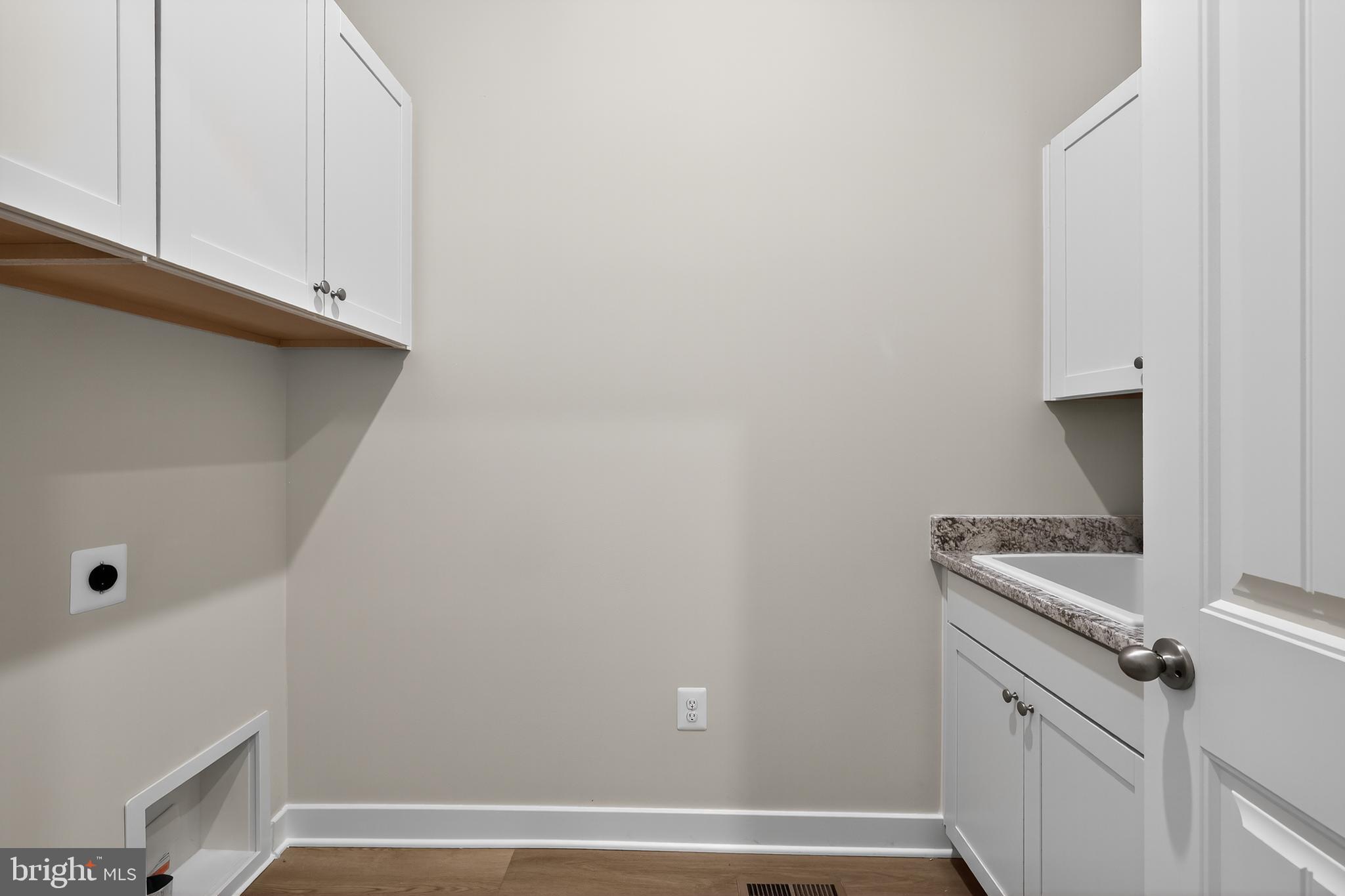 TOWER HILL - Residential