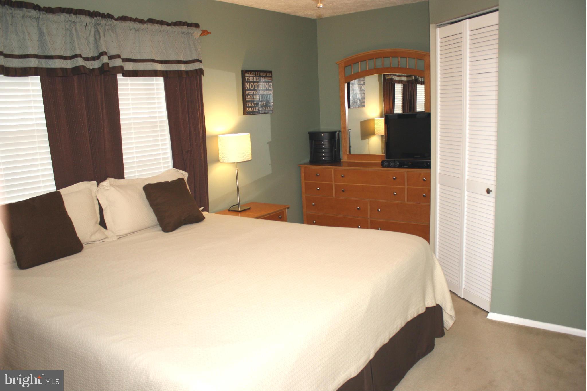 OAKHURST - Residential