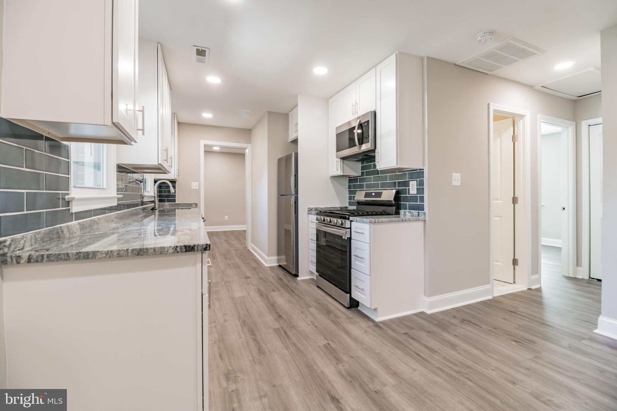 DALE CITY - Residential Lease