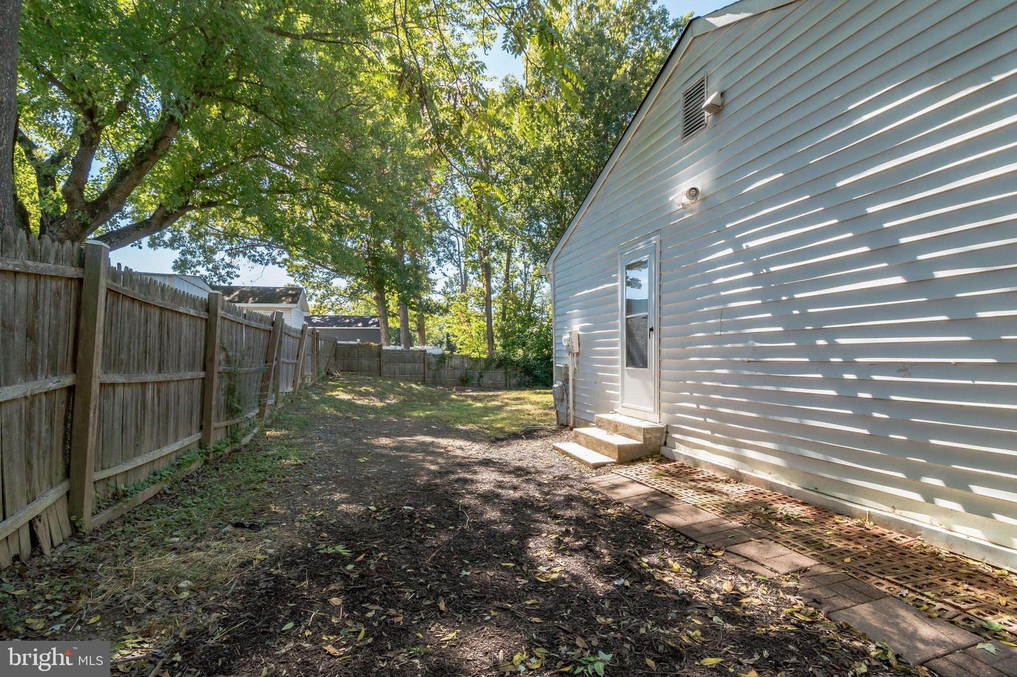 DALE CITY - Residential Lease