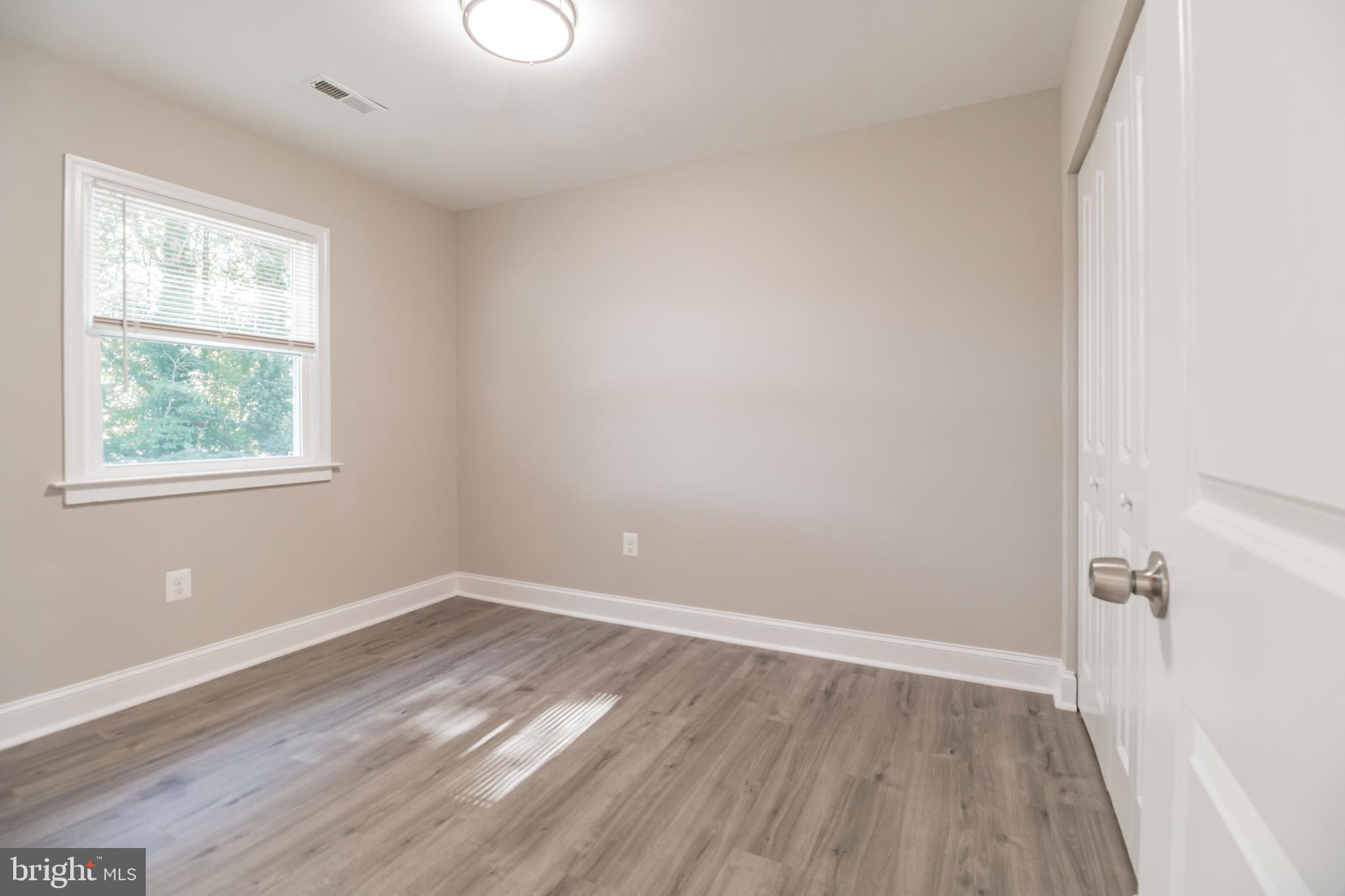 DALE CITY - Residential Lease