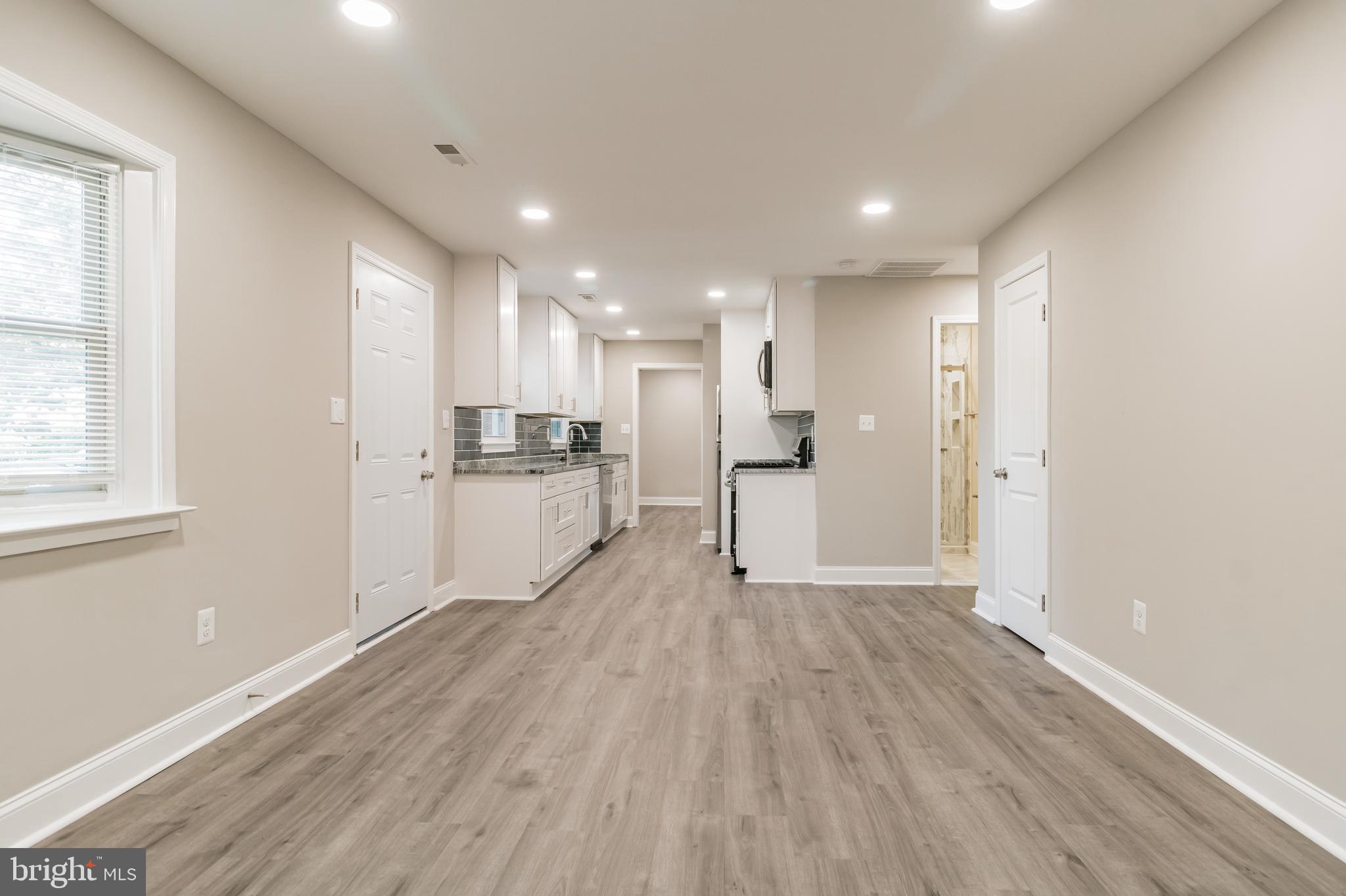 DALE CITY - Residential Lease