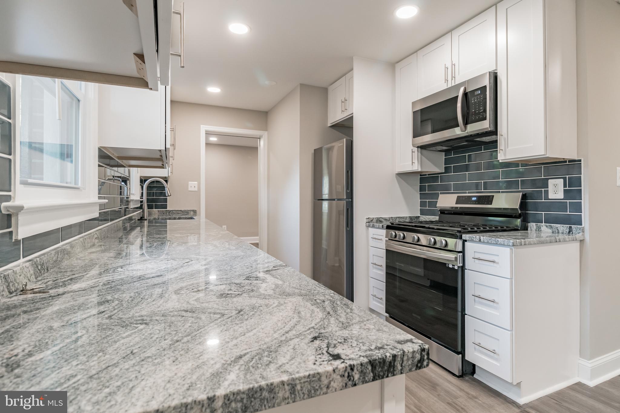 DALE CITY - Residential Lease