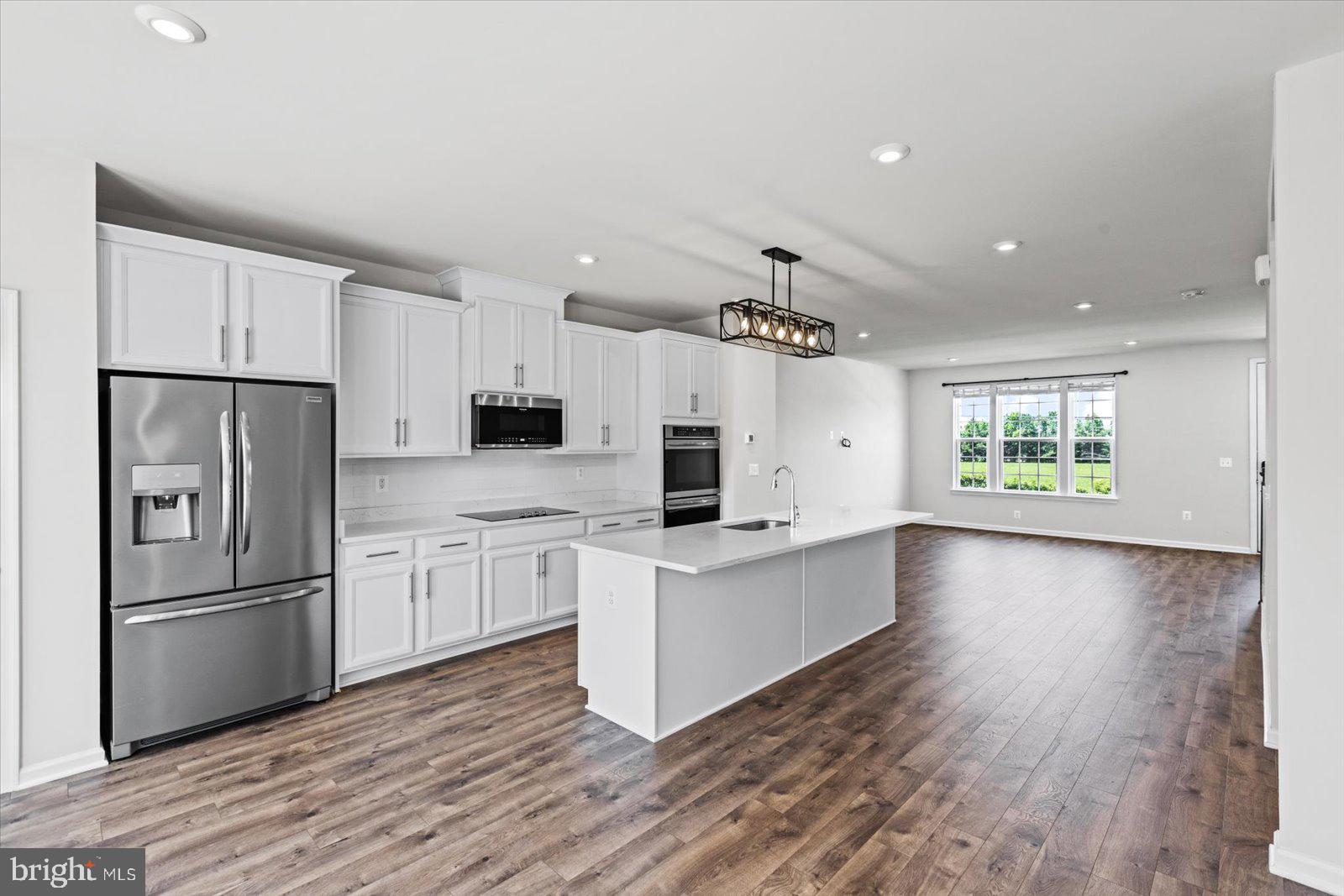 LANDING AT CENTRAL PARK - Residential