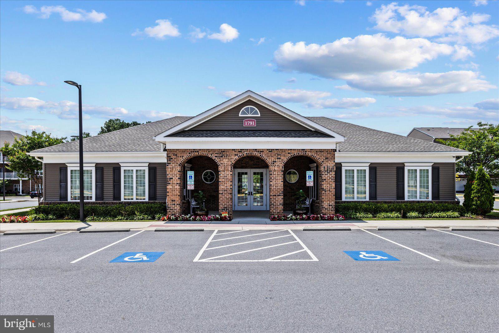LANDING AT CENTRAL PARK - Residential