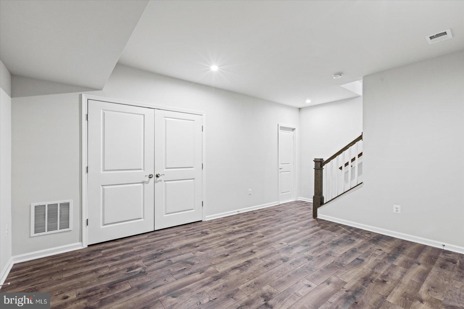 LANDING AT CENTRAL PARK - Residential