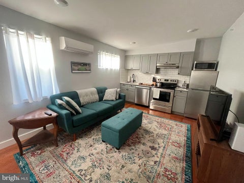Condo For Rent - 4508 Walnut Street #304<br/> Philadelphia County, PHILADELPHIA, PA 19139