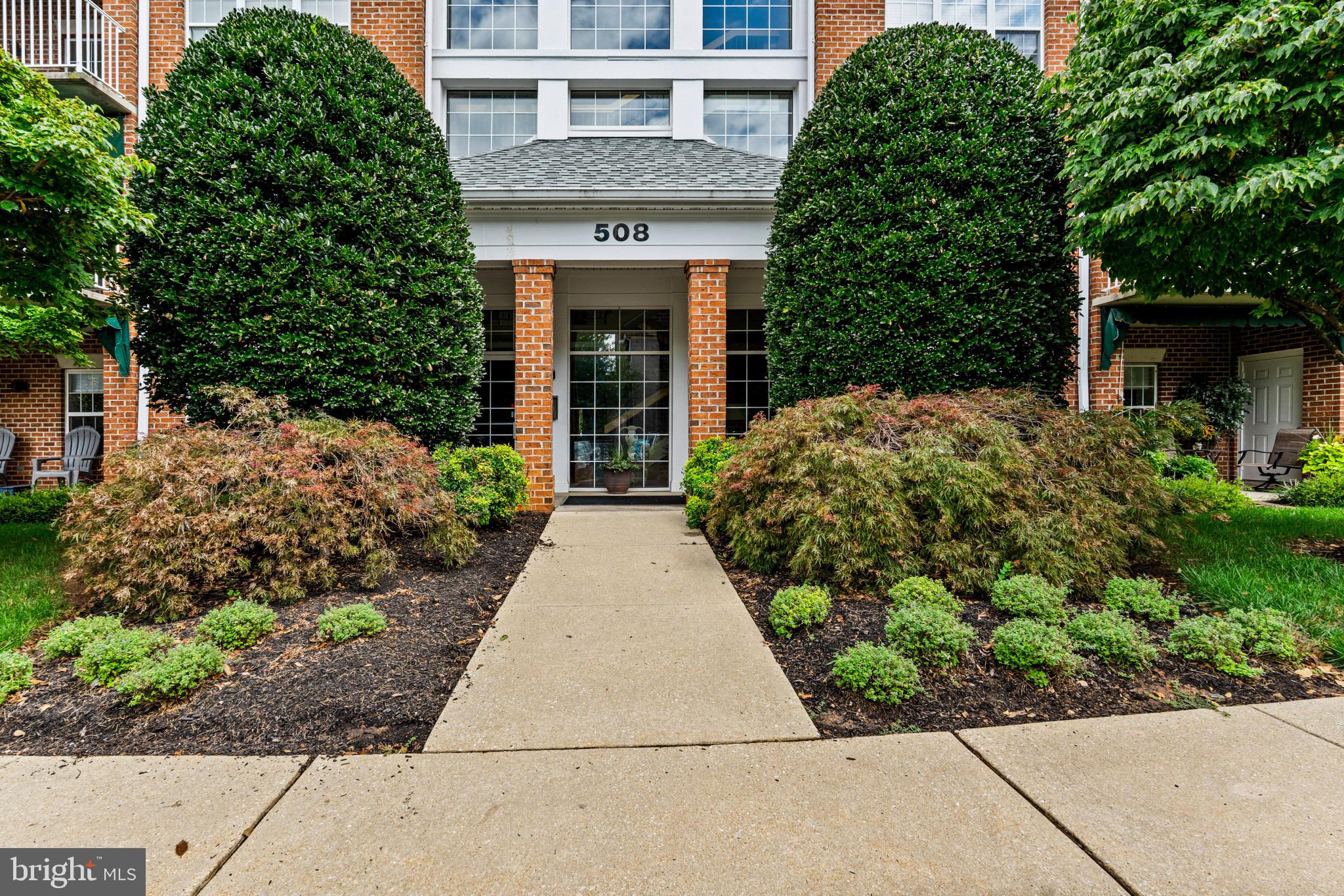 508 LIMERICK CIRCLE 303