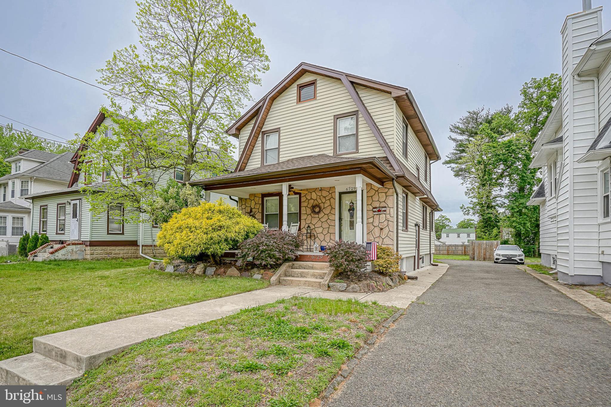 6729 CEDAR AVENUE