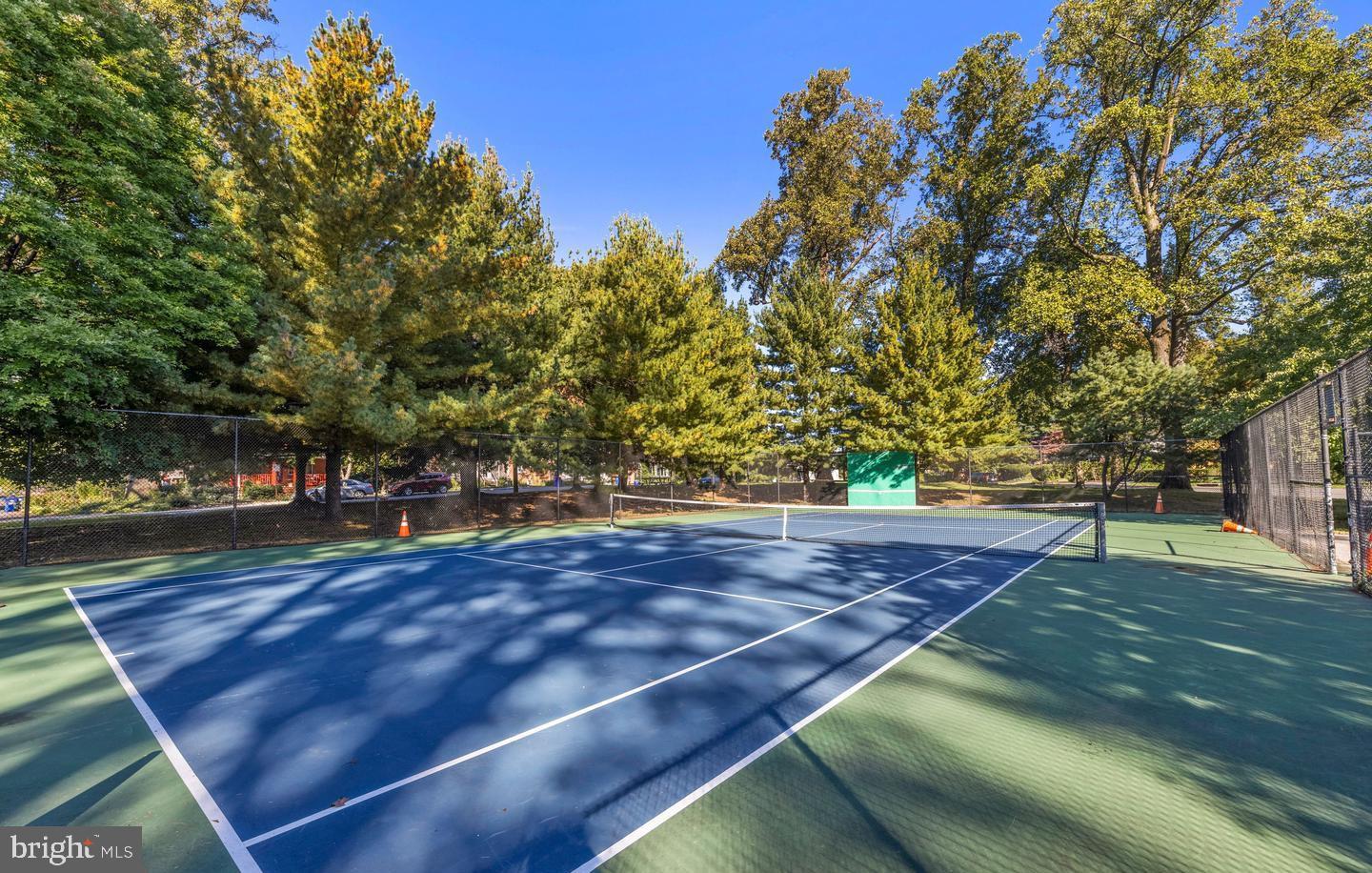 WOODSIDE - Residential