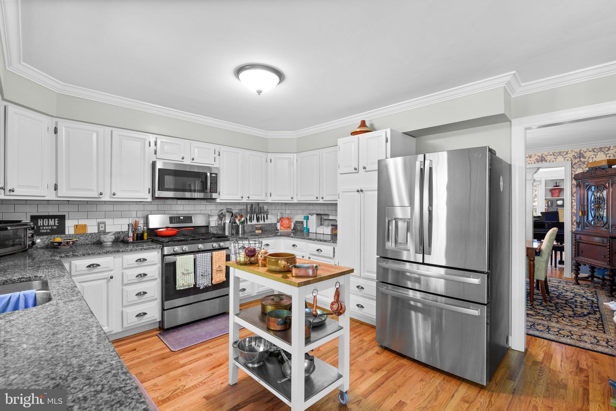 WOODSIDE - Residential