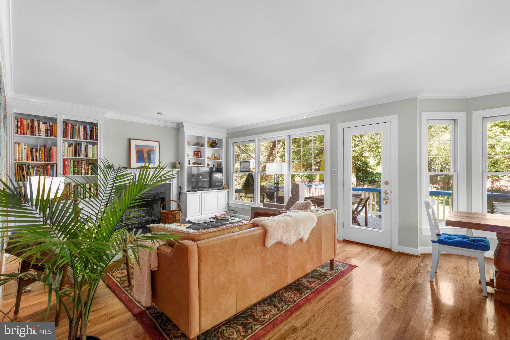 WOODSIDE - Residential