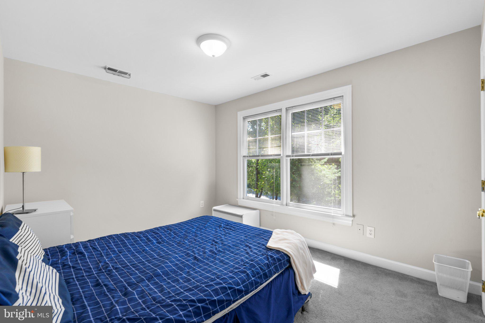 WOODSIDE - Residential