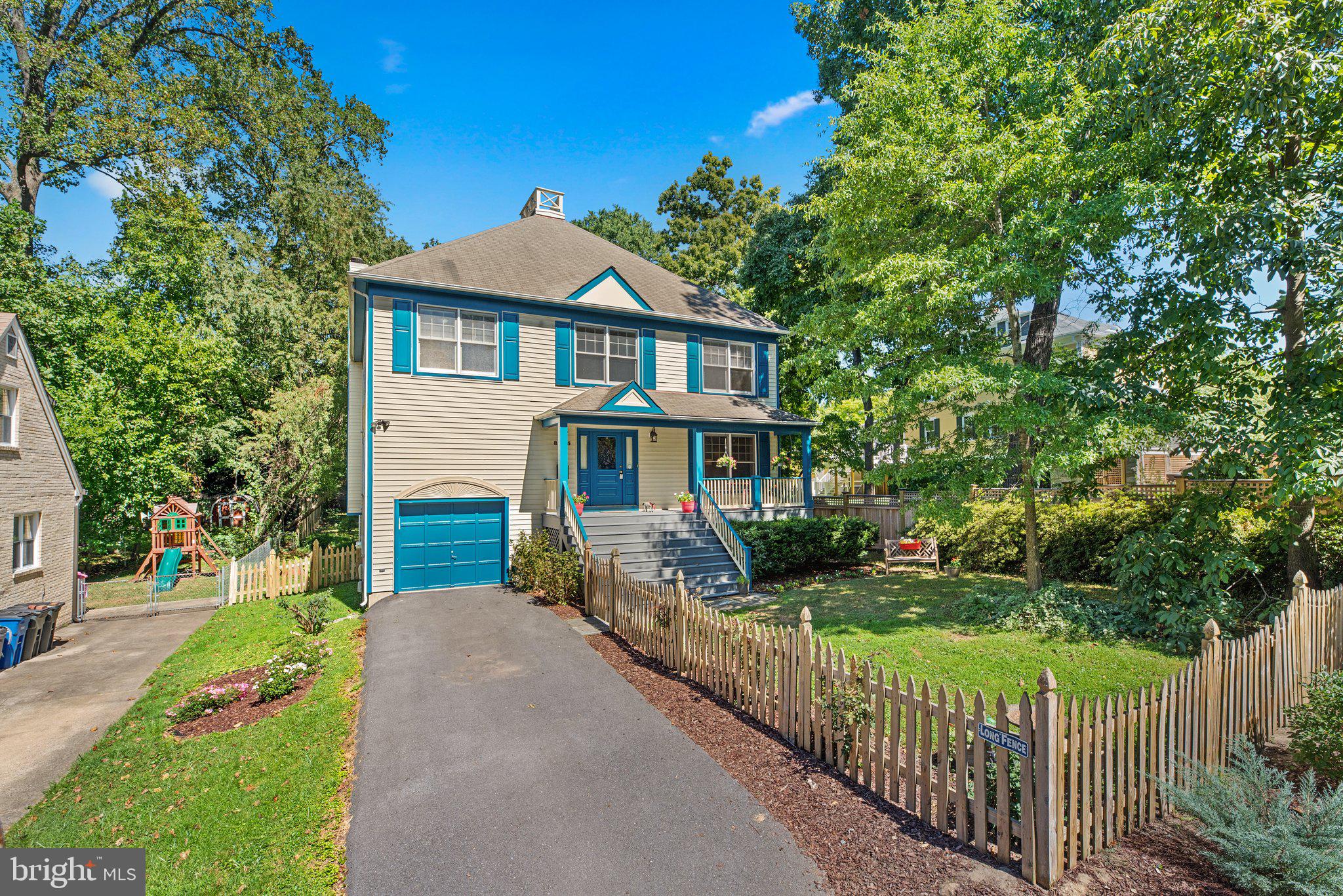 WOODSIDE - Residential