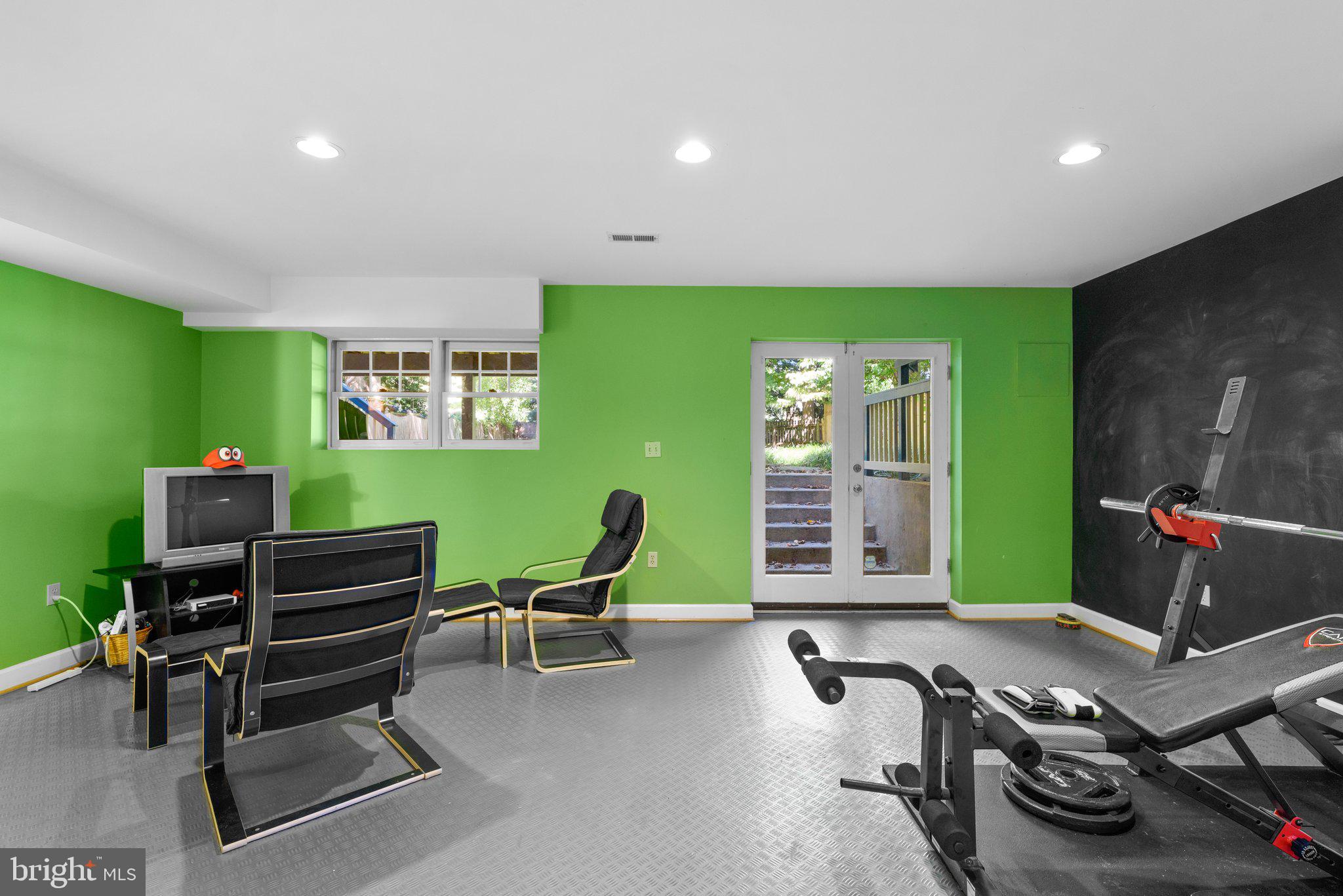 WOODSIDE - Residential