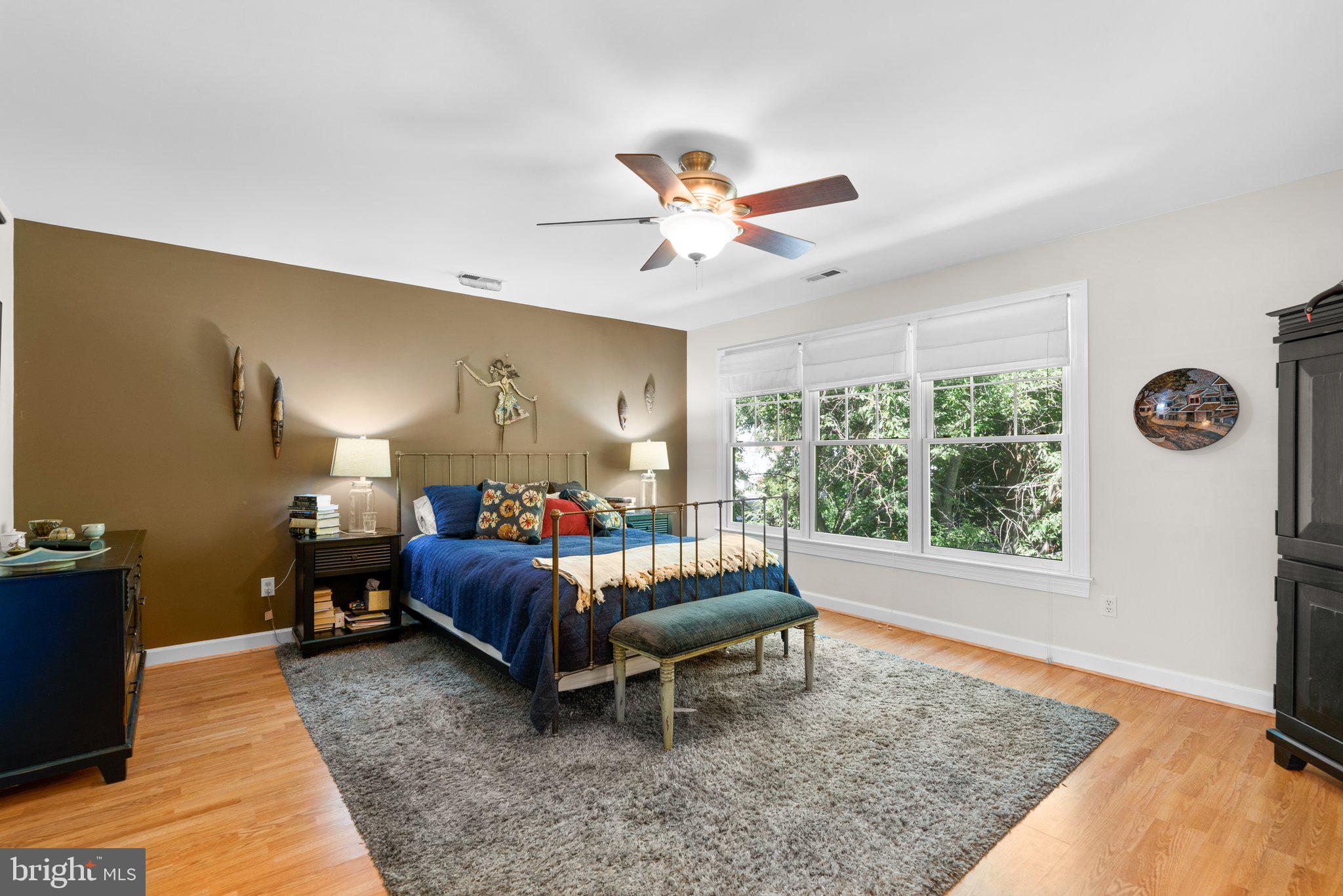 WOODSIDE - Residential