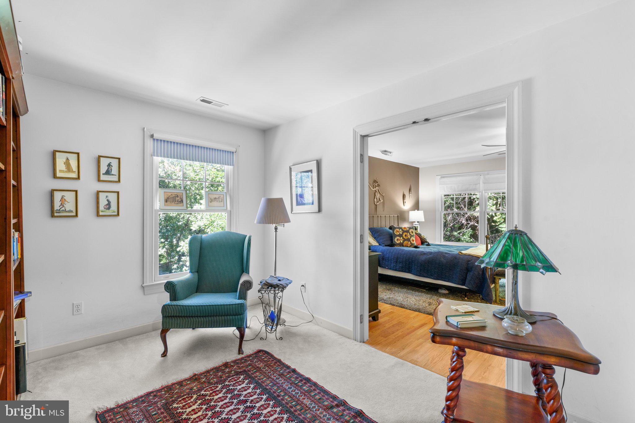 WOODSIDE - Residential