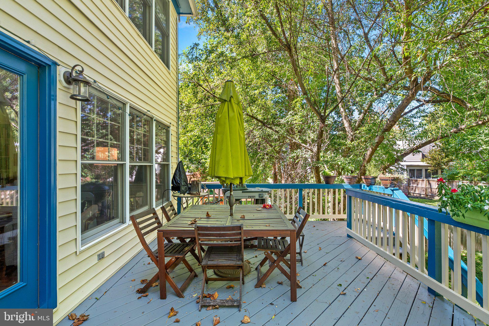 WOODSIDE - Residential