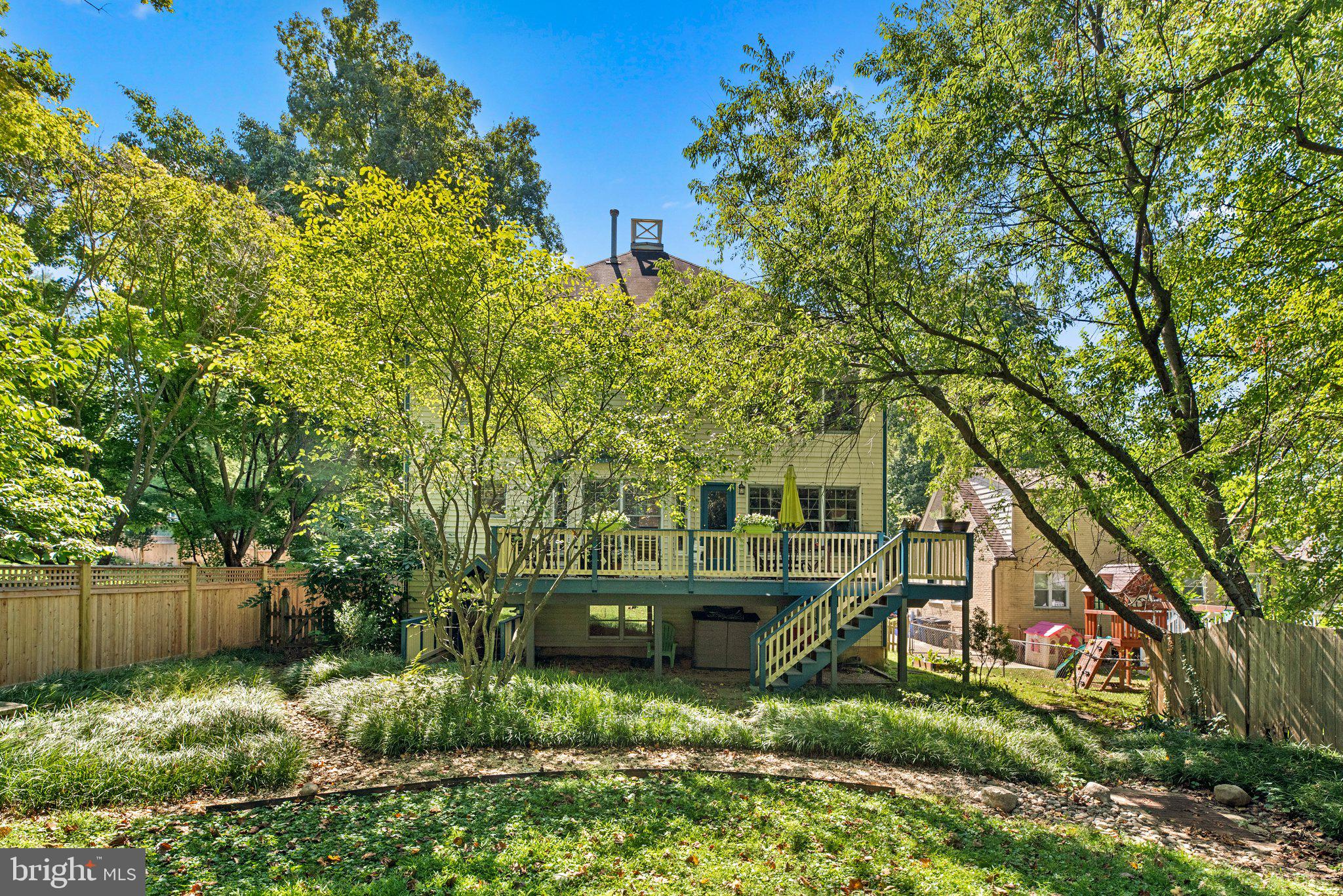 WOODSIDE - Residential