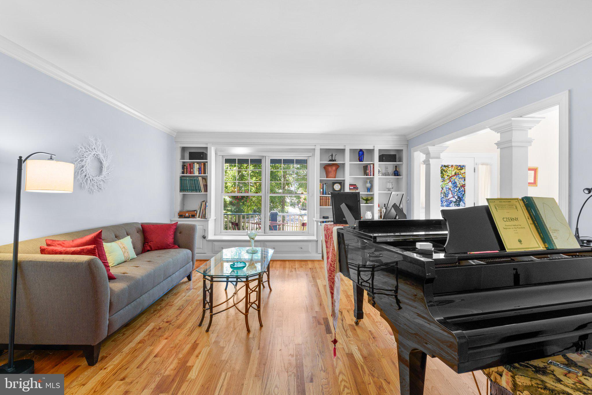 WOODSIDE - Residential