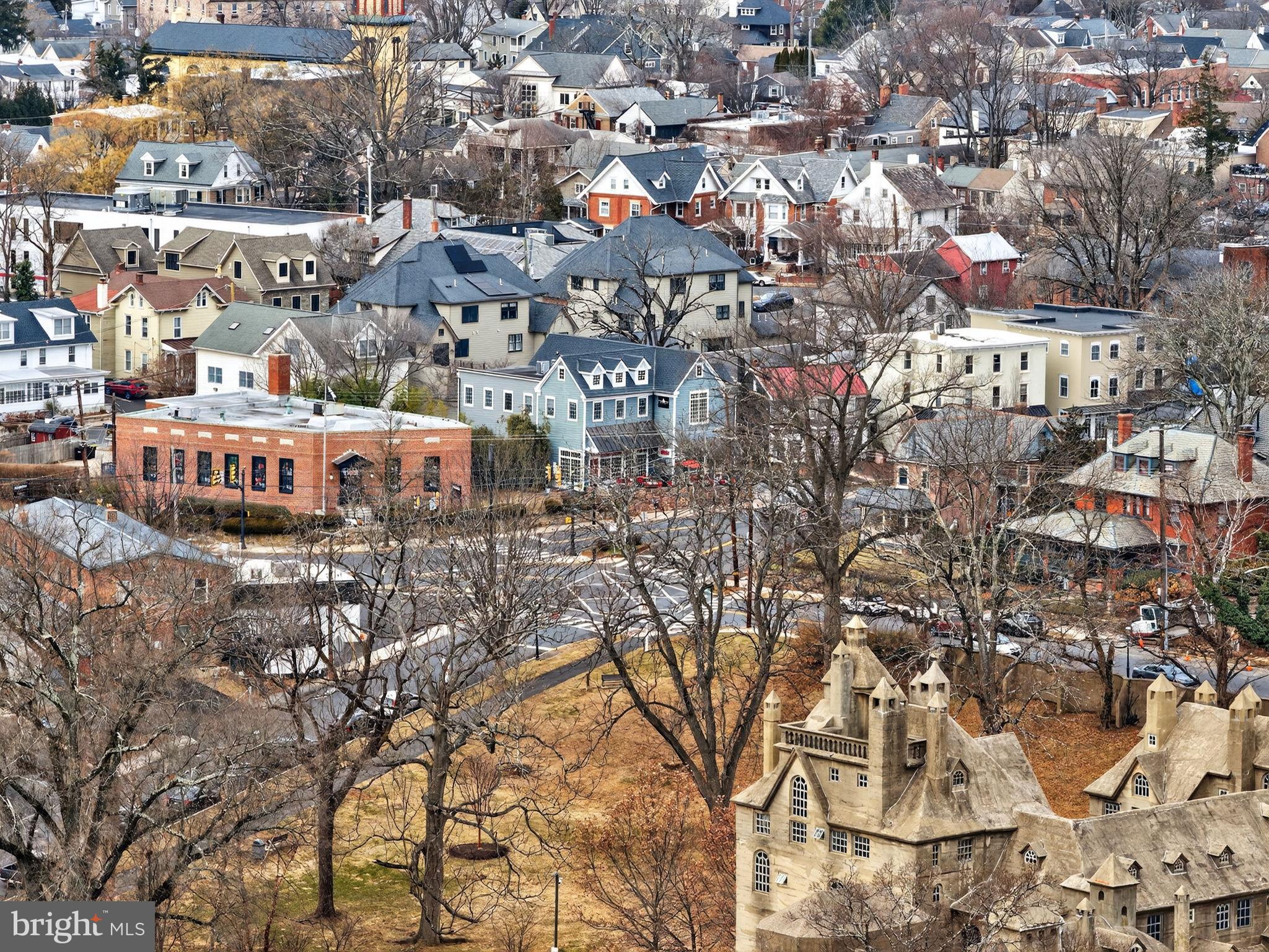 DOYLESTOWN - Commercial Sale