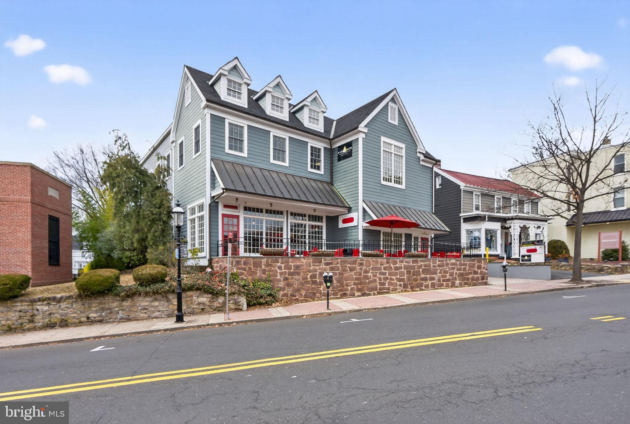DOYLESTOWN - Commercial Sale