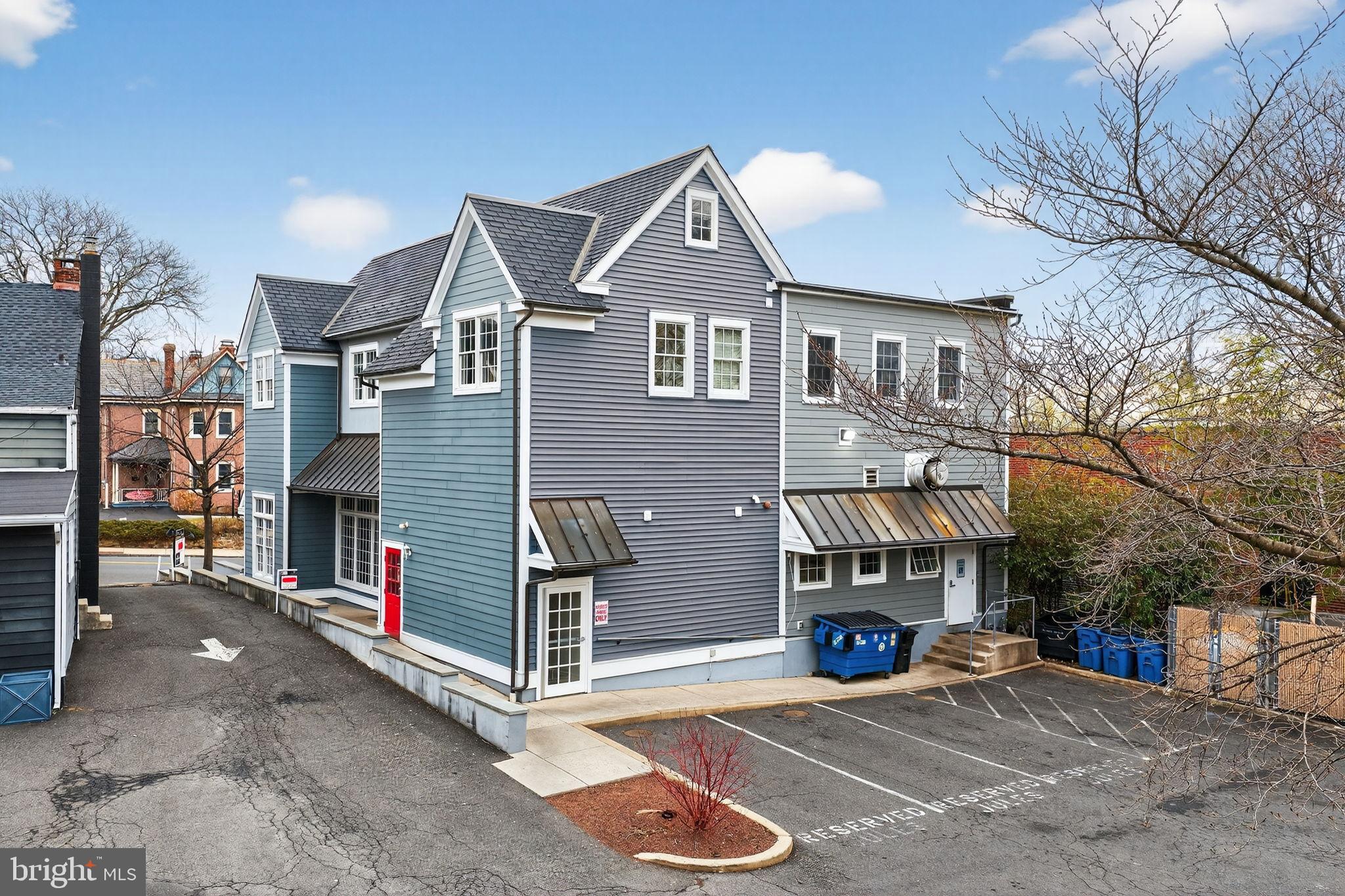 DOYLESTOWN - Commercial Sale