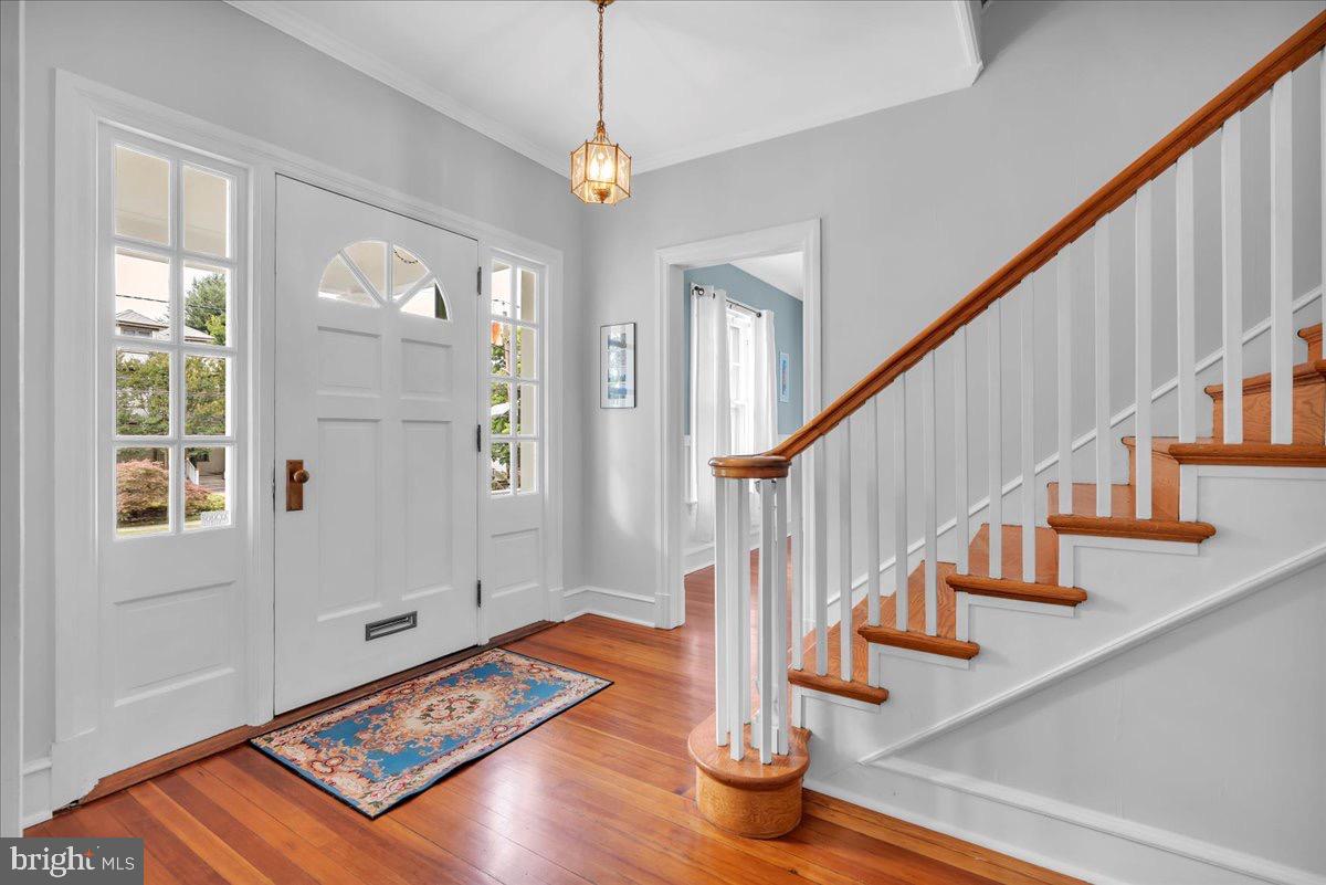 22 N DAVIS STREET
