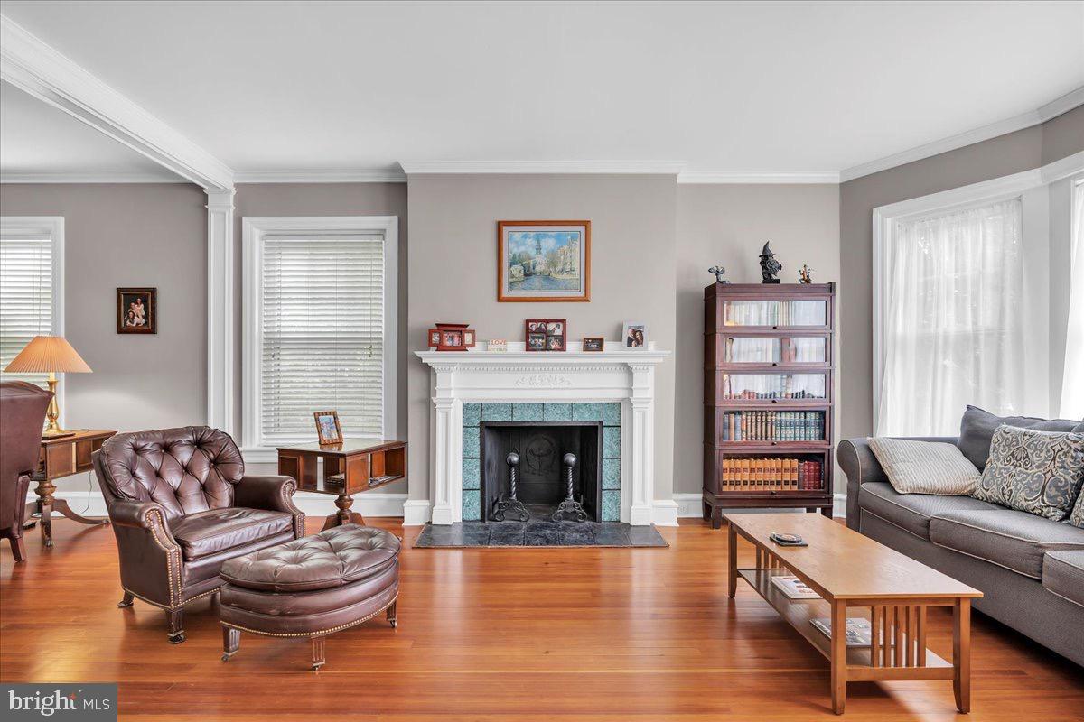 22 N DAVIS STREET