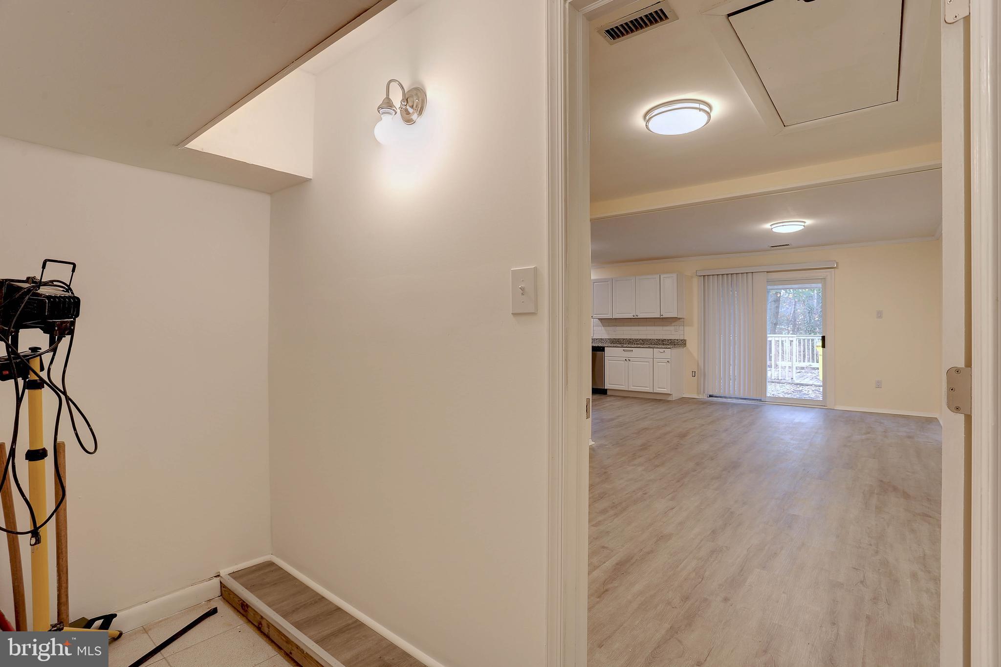 THE PROVINCES - Residential